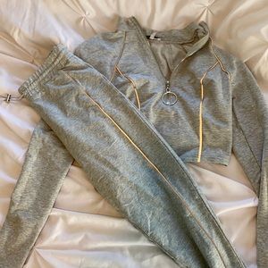 Fashionnova jumpsuit leggings and quarter zip long sleeve crop top